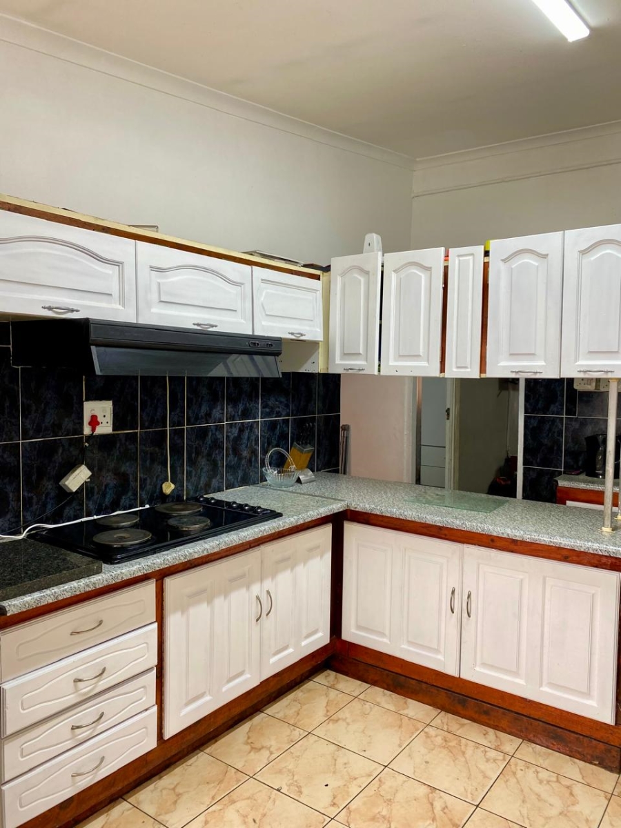 3 Bedroom Property for Sale in Manenberg Western Cape